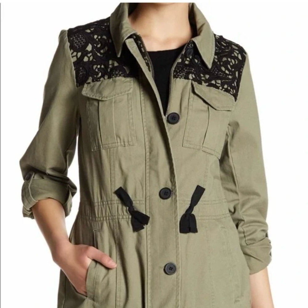 Women's Olive Green Shelby collection Jacket with Black Lace Detail. Size xl